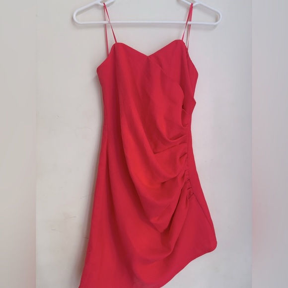 DO+BE STRAPLESS DRESS Size  M  CORAL NWT - Picture 1 of 4